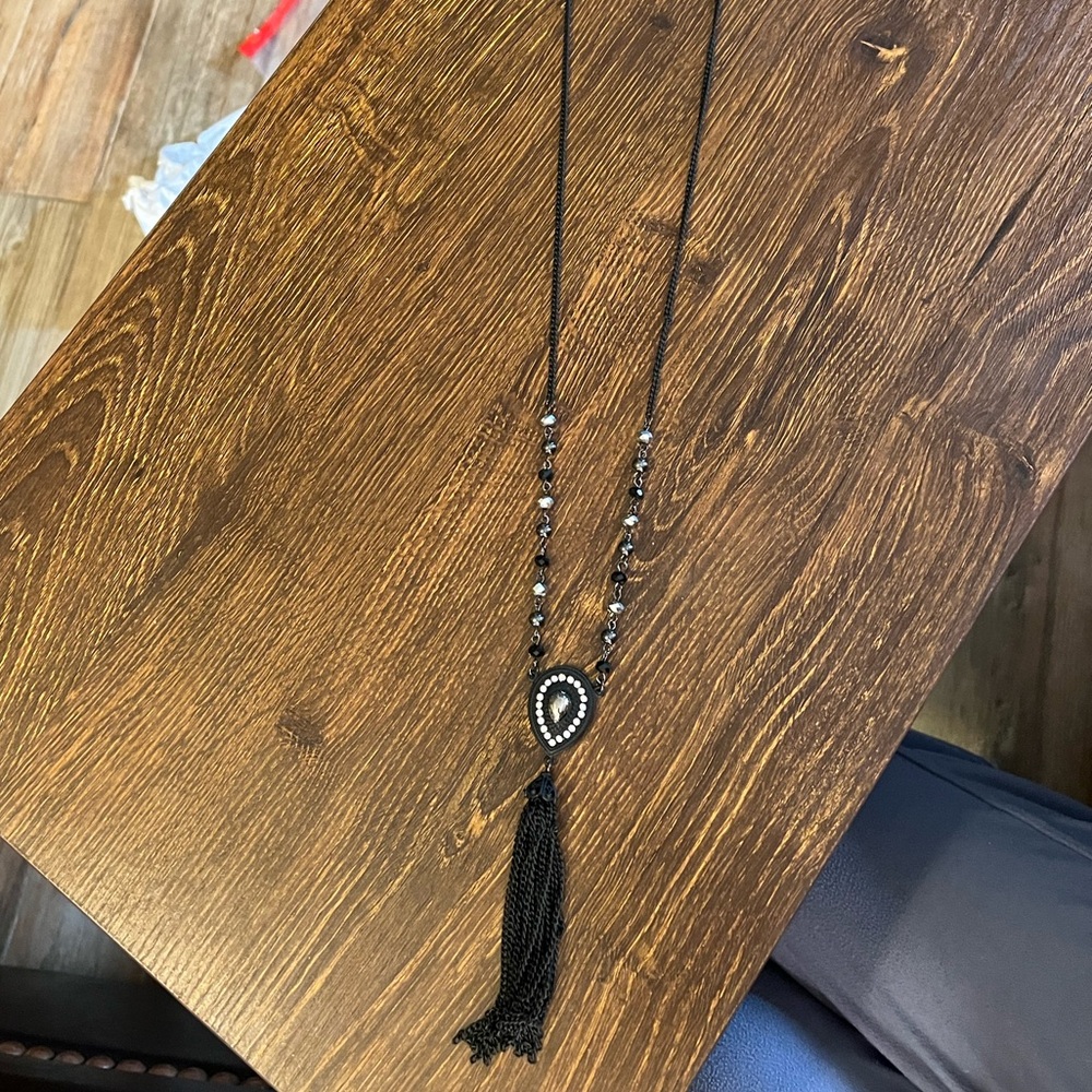 New Elegant Black Beaded Necklace with Tassel